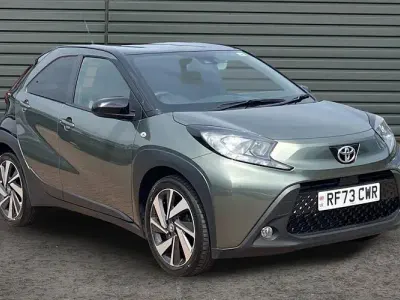 Used Toyota Aygo X 72 HP (52 kW) 2023 Green SUV