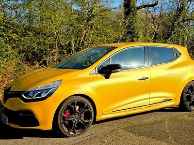 Used Renault Clio IV Trophy 220 HP (161 kW) 2015