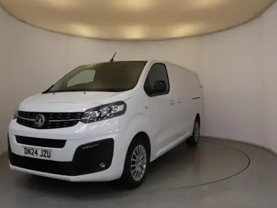 Used Vauxhall Vivaro S 99 HP (72 kW) 2024 White MPV