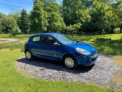 Used Renault Clio in UK for sale (1,103) - AutoUncle