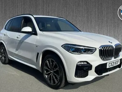 Używany BMW X5 M Sport 389 KM (286 kW) 2021 Biały SUV