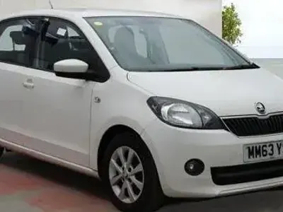 Usado Skoda Citigo Elegance 75 CV (55 kW) 2014 Blanco Utilitario