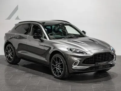 Usado Aston Martin DBX 550 CV (404 kW) 2021 Plateado SUV