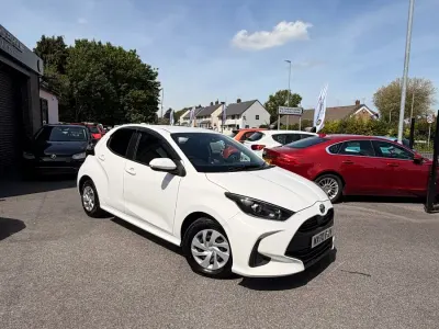 Used Toyota Yaris Hybrid 2026 White Hatchback
