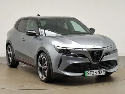 New Alfa Romeo GT Junior Veloce 206 kW (281 HP) 2026 Bicolour metallic  arese grey with black roof Hatchback