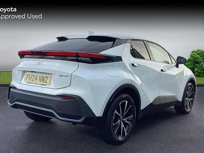 Used Toyota C-HR Design 223 HP (164 kW) 2024 Pure white SUV
