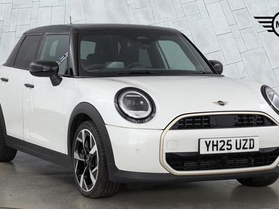 Usado Mini Cooper Hatch 113 kW (154 CV) 2025 Blanco Utilitario