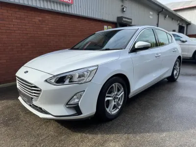 Used Ford Focus Zetec 2019 White Hatchback