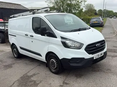 Used Ford Transit Custom 105 HP (77 kW) 2018 White Van