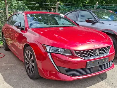 Used Peugeot 508 GT-line 131 HP (96 kW) 2019 Red Estate
