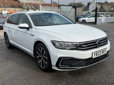 Used VW Passat GTE 218 HP (160 kW) 2022 White Estate
