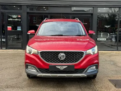 Käytetty MG ZS