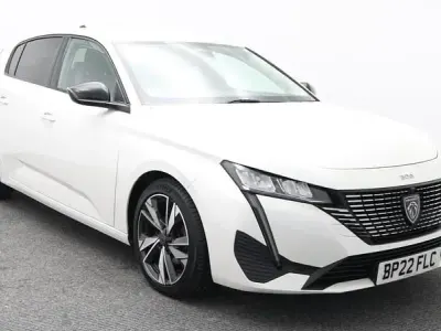 Second-hand Peugeot 308 Allure 130 CP (95 kW) 2022 Alb Hatchback