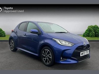 Used Toyota Yaris Hybrid Design 116 HP (85 kW) 2023 Blue Hatchback