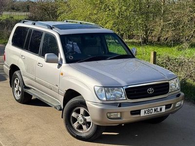 Used Toyota Land Cruiser 201 HP (147 kW) 2002 Silver SUV