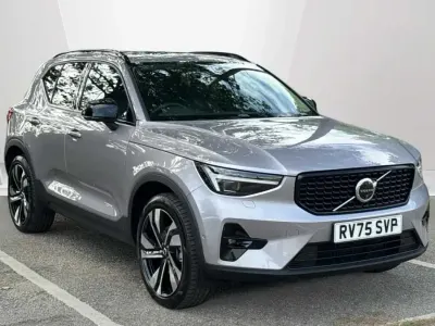 Used Volvo XC40 Ultra 163 HP (119 kW) 2025 Silver SUV