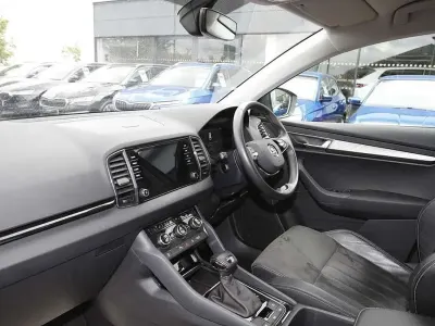 Gebraucht Skoda Karoq SE L 150 PS (110 kW) 2023 Grau SUV