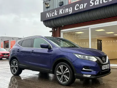 Used Nissan Qashqai N-Connecta 113 HP (83 kW) 2018 Ink blue pearl SUV