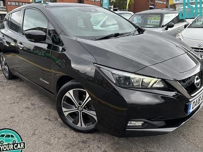 Begagnad Nissan Leaf 110 kW (150 HK) 2018 Svart Halvkombi