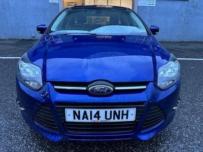 Used Ford Focus Zetec 125 HP (91 kW) 2014 Blue Hatchback