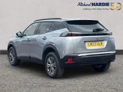 Used Peugeot 2008 Active+ 100 HP (73 kW) 2023 Grey SUV