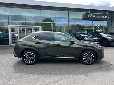 Lexus UX 300h