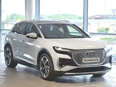Used Audi Q4 e-tron S-Line 150 kW (204 HP) 2021 White SUV