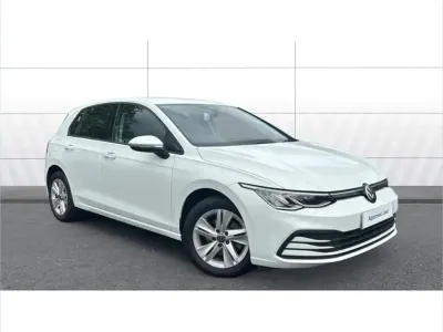 Used VW Golf VIII Life 131 HP (96 kW) 2023 White Hatchback