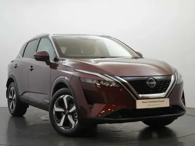 Used Nissan Qashqai N-Connecta 187 HP (137 kW) 2023 Red SUV