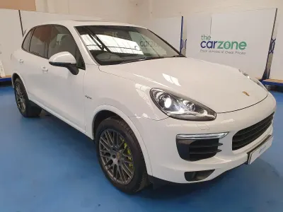 Used Porsche Cayenne S E-Hybrid Platinum Edition 410 HP (301 kW) 2017 White SUV