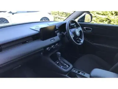 Used Honda HR-V Elegance 131 HP (96 kW) 2023 White SUV