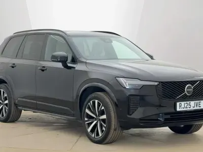 Begagnad Volvo XC90 Plus 455 HK (334 kW) 2025 Svart SUV