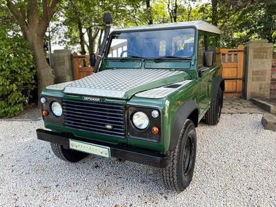 Used Land Rover Defender 1996 Green SUV