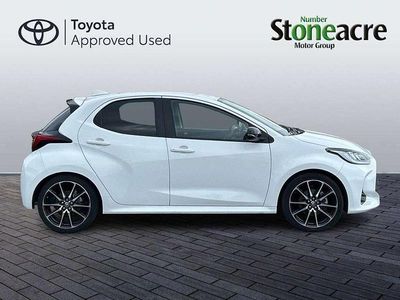 Used Toyota Yaris Hybrid Sport 116 HP (85 kW) 2023 White Hatchback