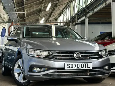 Used VW Passat SE 150 HP (110 kW) 2020 Silver Sedan