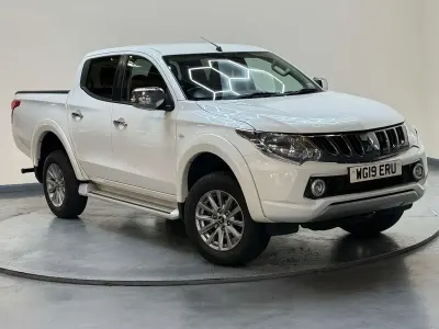 Used Mitsubishi L200 181 HP (133 kW) 2019 White Pickup