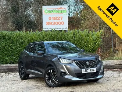 Używany Peugeot 2008 GT 130 KM (95 kW) 2021 Szary SUV