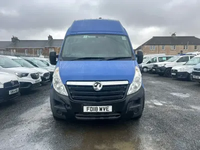 Begagnad Vauxhall Movano 145 HK (106 kW) 2018 Blå Minibuss