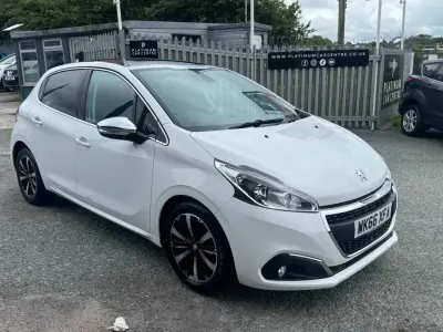Used Peugeot 208 Allure Premium 2016 White Hatchback