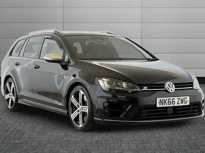 Używany VW Golf VII R 300 KM (220 kW) 2016 Czarny Kombi