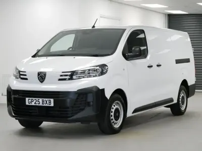 Used Peugeot Expert 145 HP (106 kW) 2025 White Van