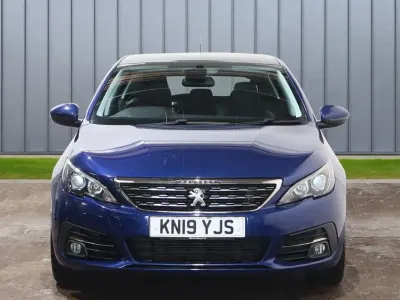 Begagnad Peugeot 308 Allure 129 HK (94 kW) 2019 Blå Halvkombi