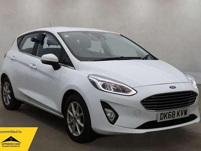 Used Ford Fiesta Zetec 100 HP (73 kW) 2018 White Hatchback