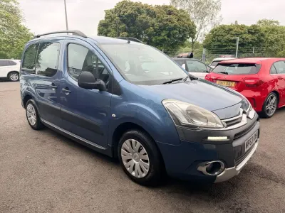 Używany Citroën Berlingo XTR 90 KM (66 kW) 2013 Niebieski Minivan