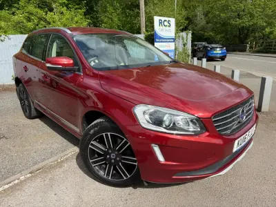 Usado Volvo XC60 SE Lux 190 CV (139 kW) 2016 Rojo SUV