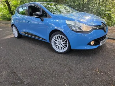Used Renault Clio Dynamique 90 HP (66 kW) 2016 Blue Hatchback