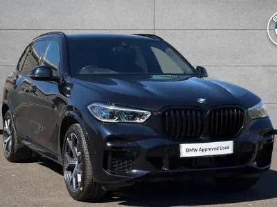 Gebraucht BMW X5 M Sport 298 PS (219 kW) 2023 Schwarz SUV