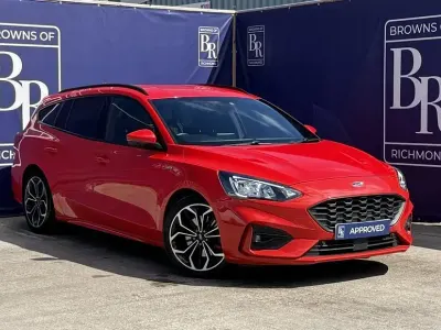 Used Ford Focus ST-Line X 120 HP (88 kW) 2020 Red Estate