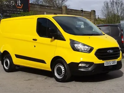 Begagnad Ford Transit Custom Style 105 HK (77 kW) 2022 Gul Van