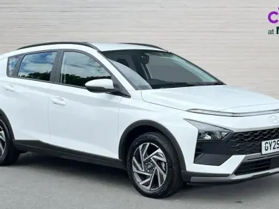 Used Hyundai Bayon Advanced 100 HP (73 kW) 2025 White SUV